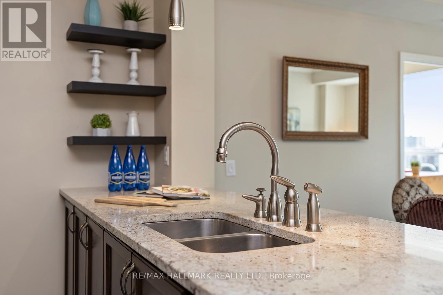 #601 1 HURONTARIO STREET - 11