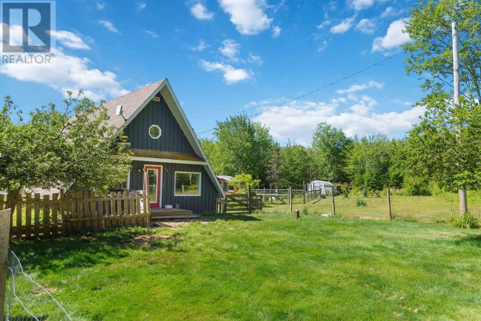 552 Beaconsfield Road, Beaconsfield, Nova Scotia, B0S1C0, Beaconsfield, Nova Scotia — photo 2 of 5