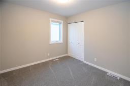 28 Trapper Lane, Winnipeg, MB R3X0P8 Photo 32