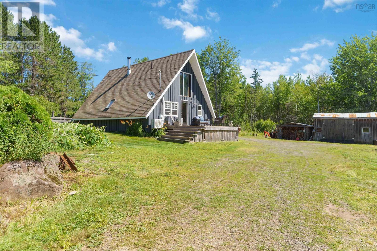 552 Beaconsfield Road, Beaconsfield, Nova Scotia, B0S1C0, Beaconsfield, Nova Scotia — photo 3 of 5