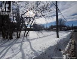 38 Douglas Avenue, photo 5
