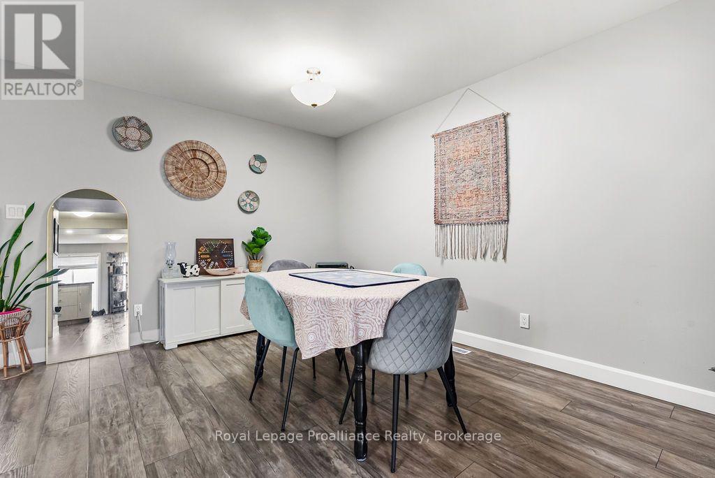 17 DEWAL PLACE - 7