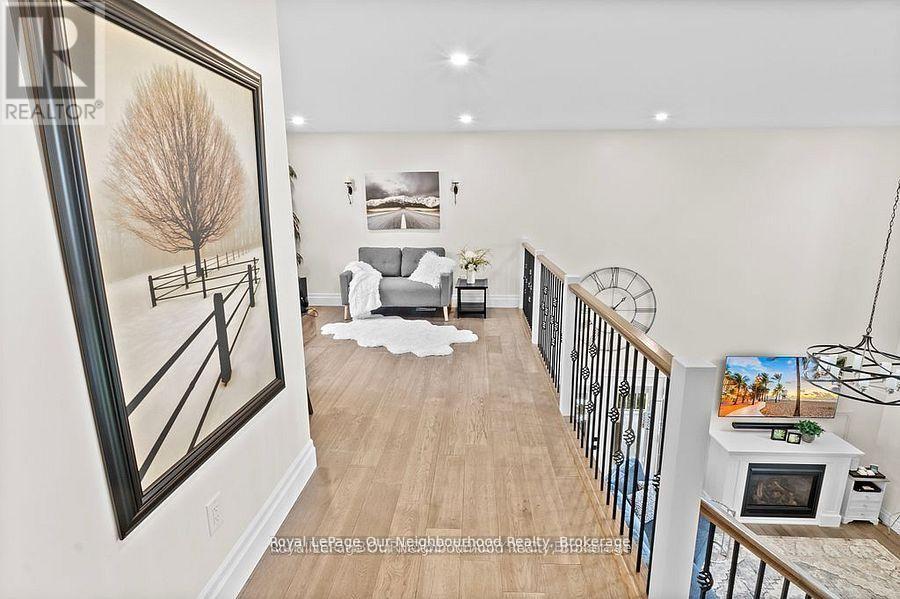 4601 RICE LAKE DRIVE S - Image 23
