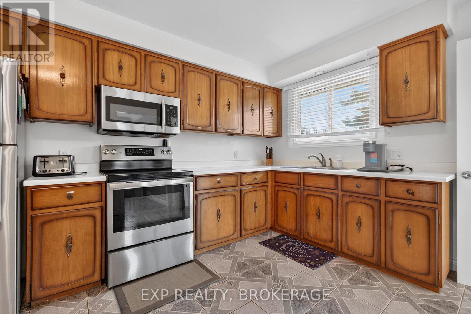 143 MORENZ CRESCENT - Image 10
