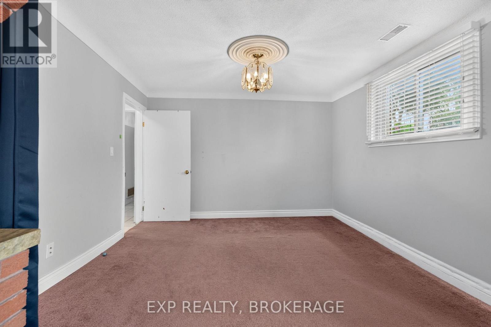 143 MORENZ CRESCENT - Image 24