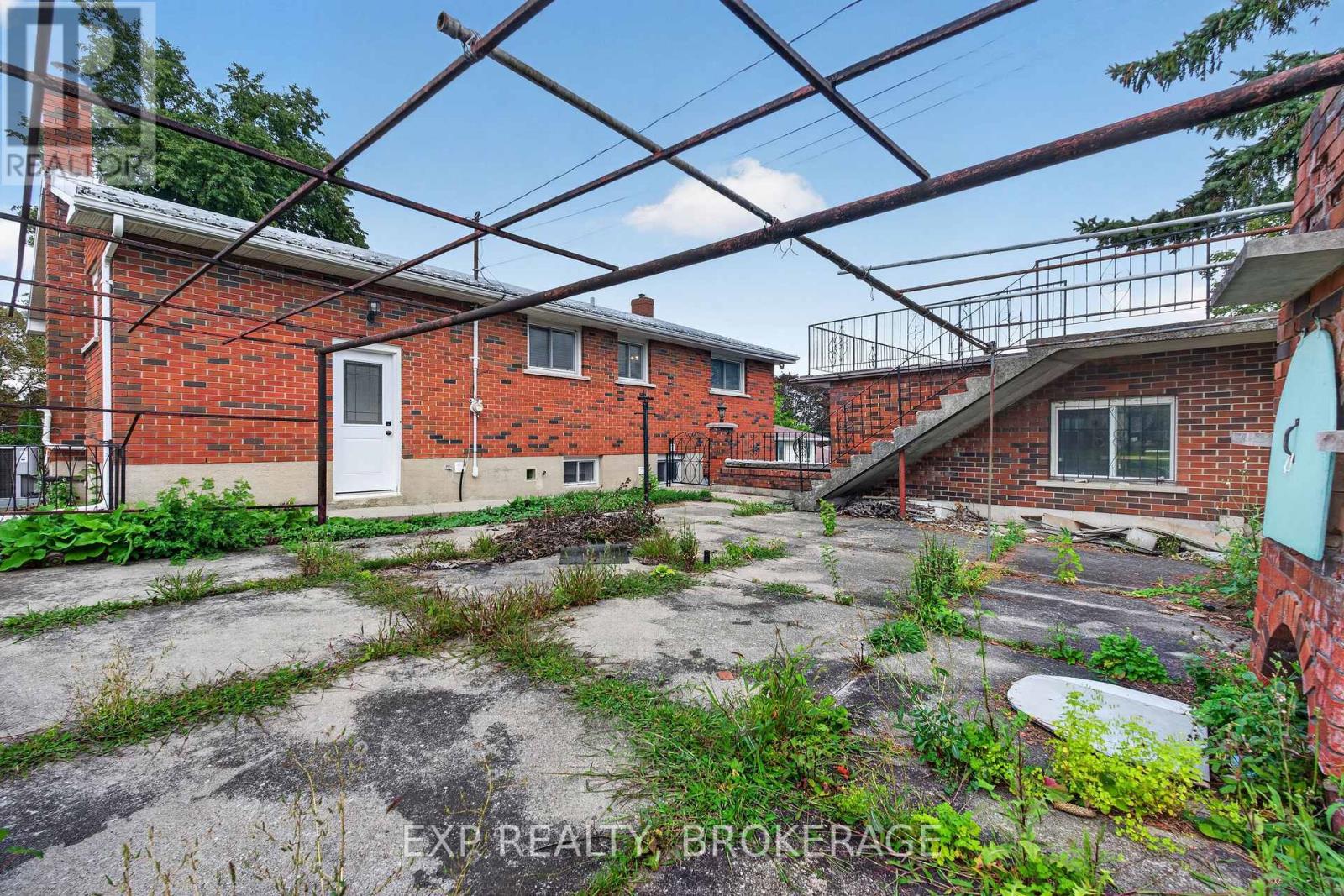 143 MORENZ CRESCENT - Image 35