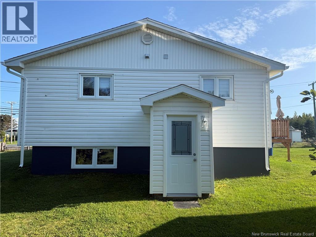 1010 Route 134, Petit-Rocher, New Brunswick, E8J1A1, Petit-Rocher, New Brunswick — photo 4 of 5
