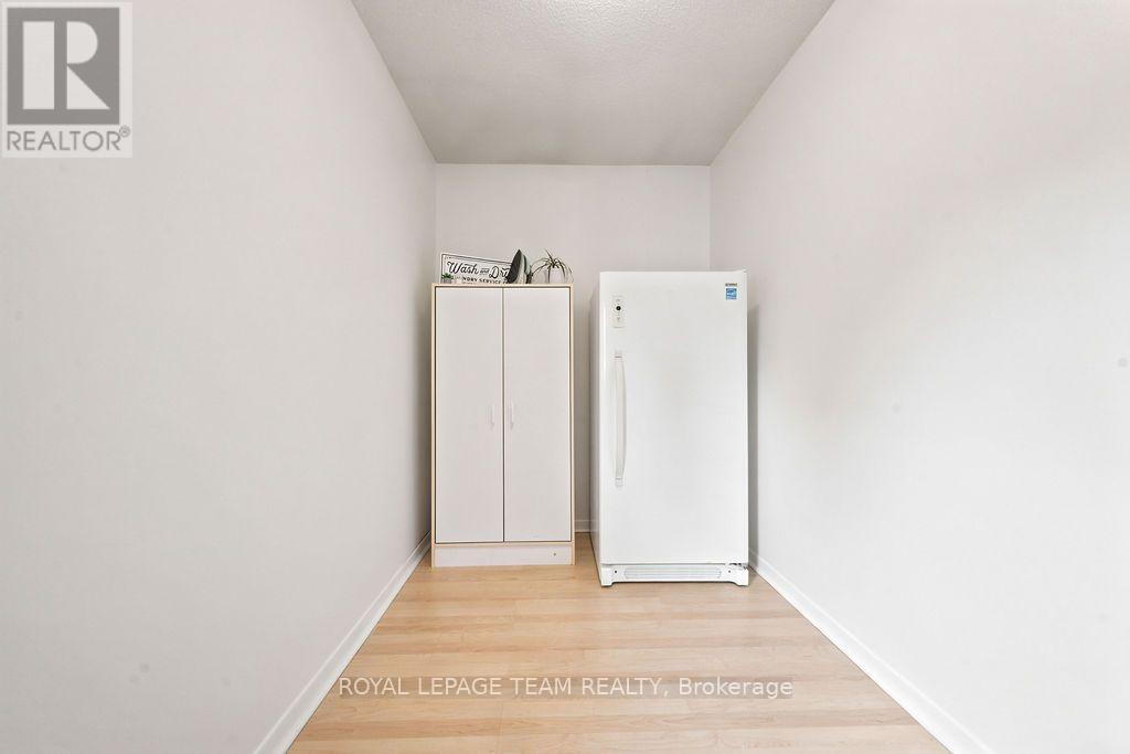 13 SPRINGFIELD DRIVE - 26