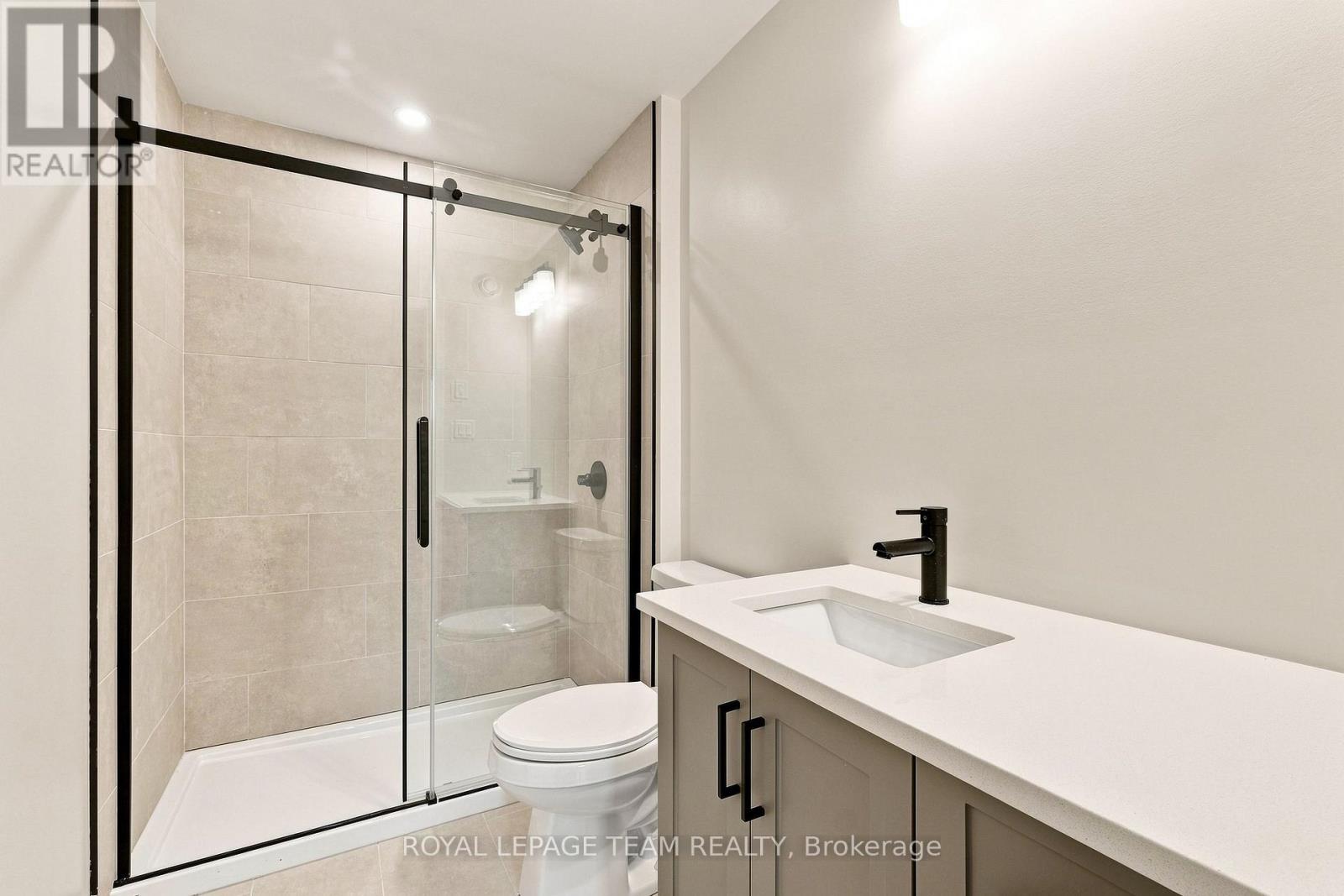 52 WHITCOMB CRESCENT - Image 27