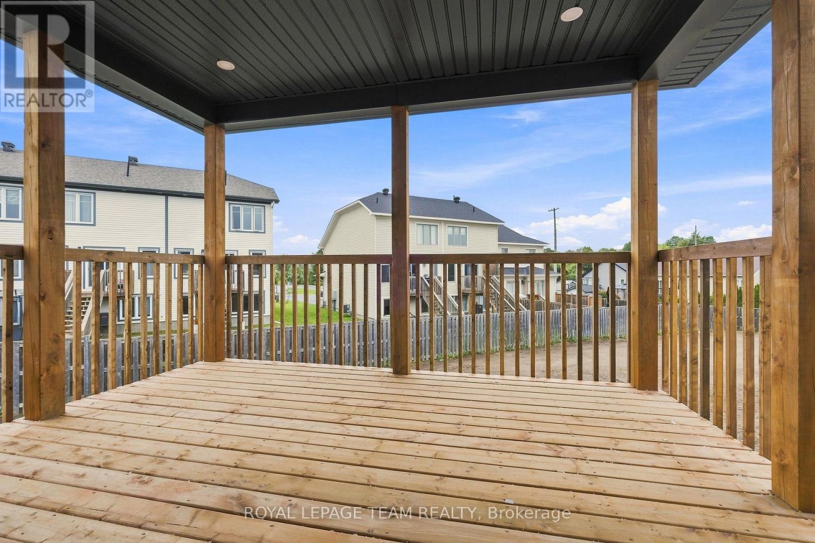 52 WHITCOMB CRESCENT - Image 38