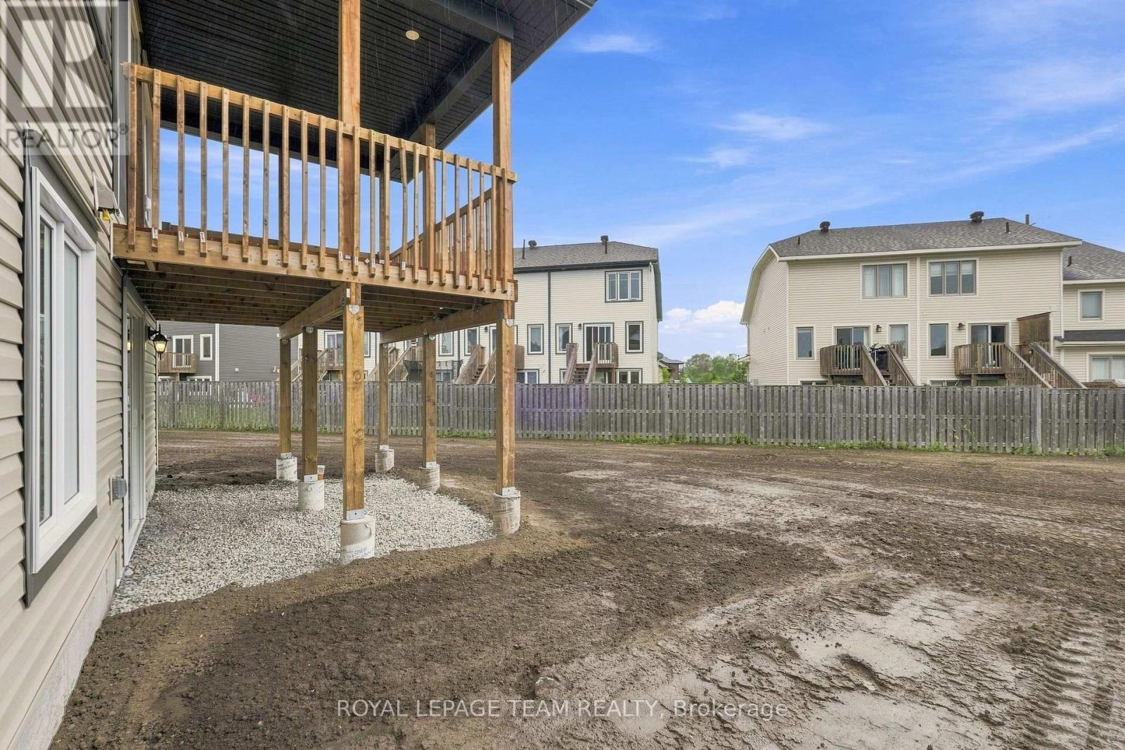 52 WHITCOMB CRESCENT - Image 41