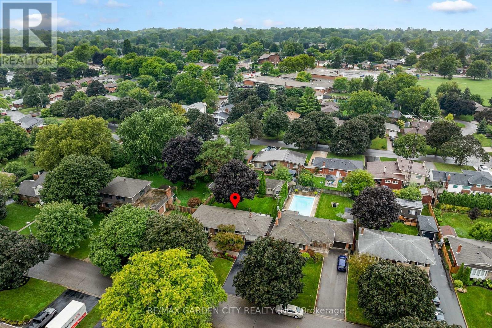 13 PRESTON DRIVE - Image 33