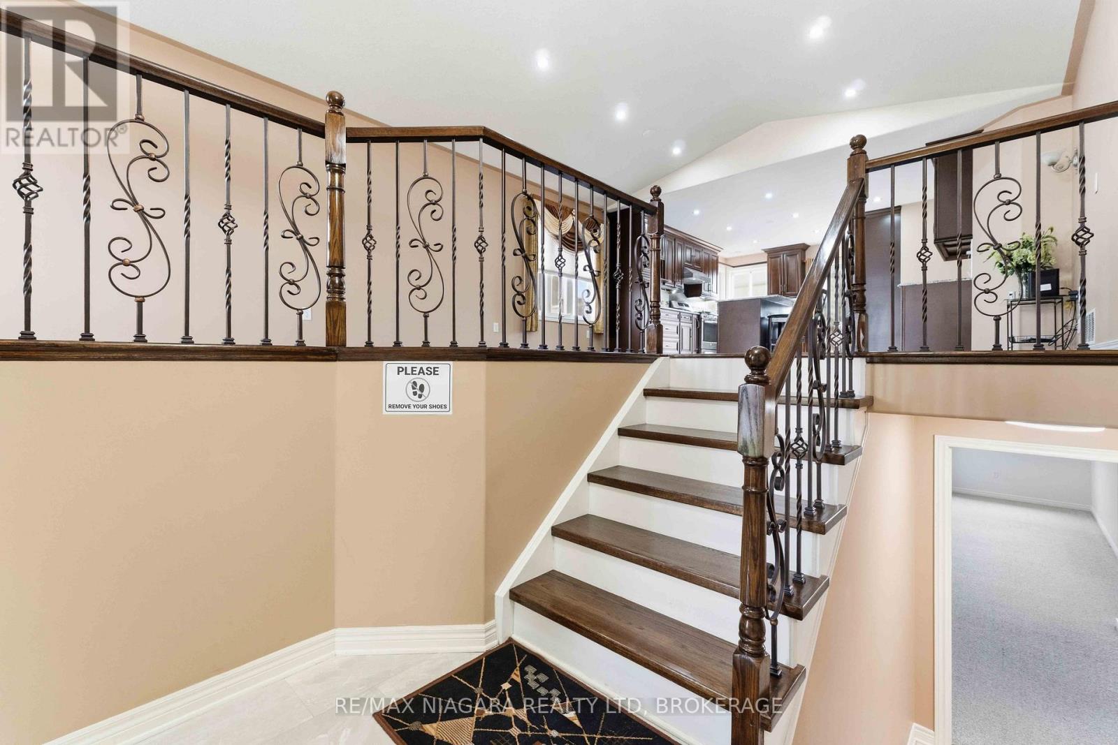 8253 COSTABILE DRIVE - 2