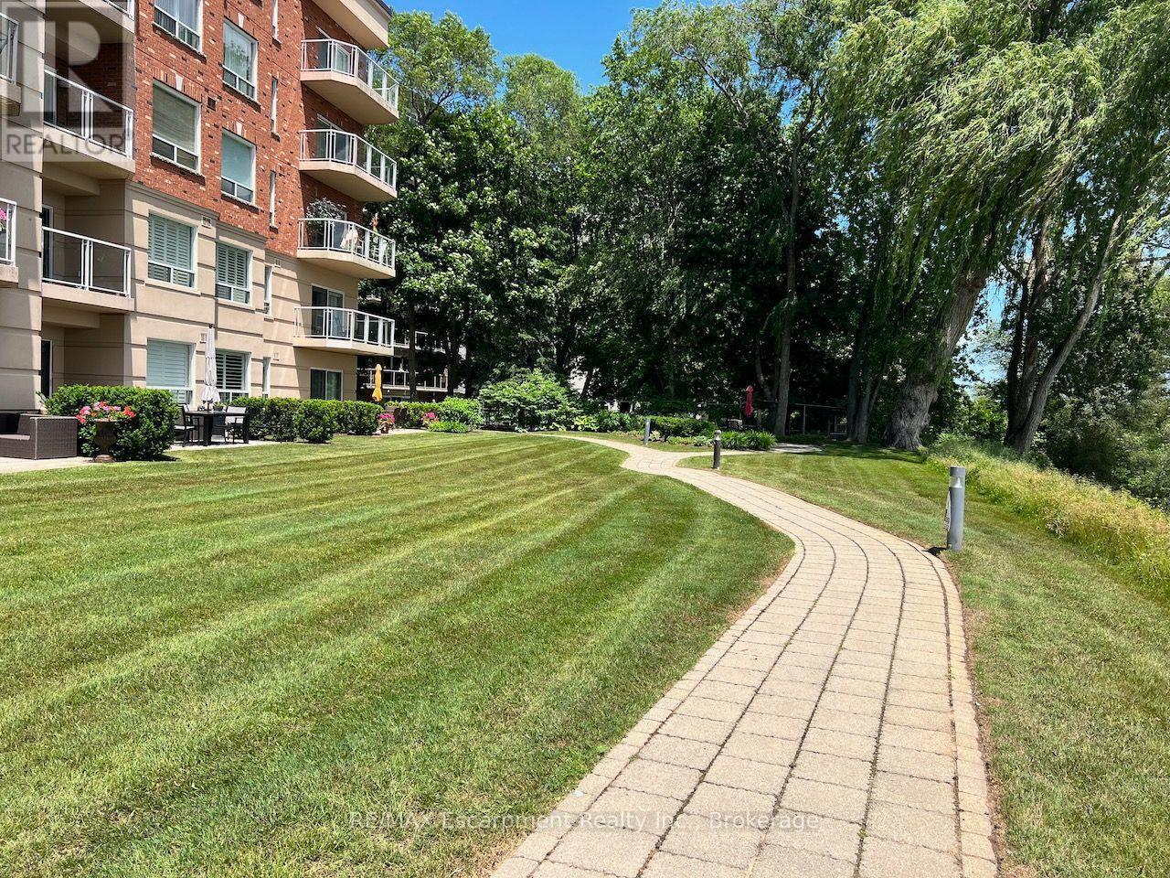 #310 5188 LAKESHORE ROAD - 45