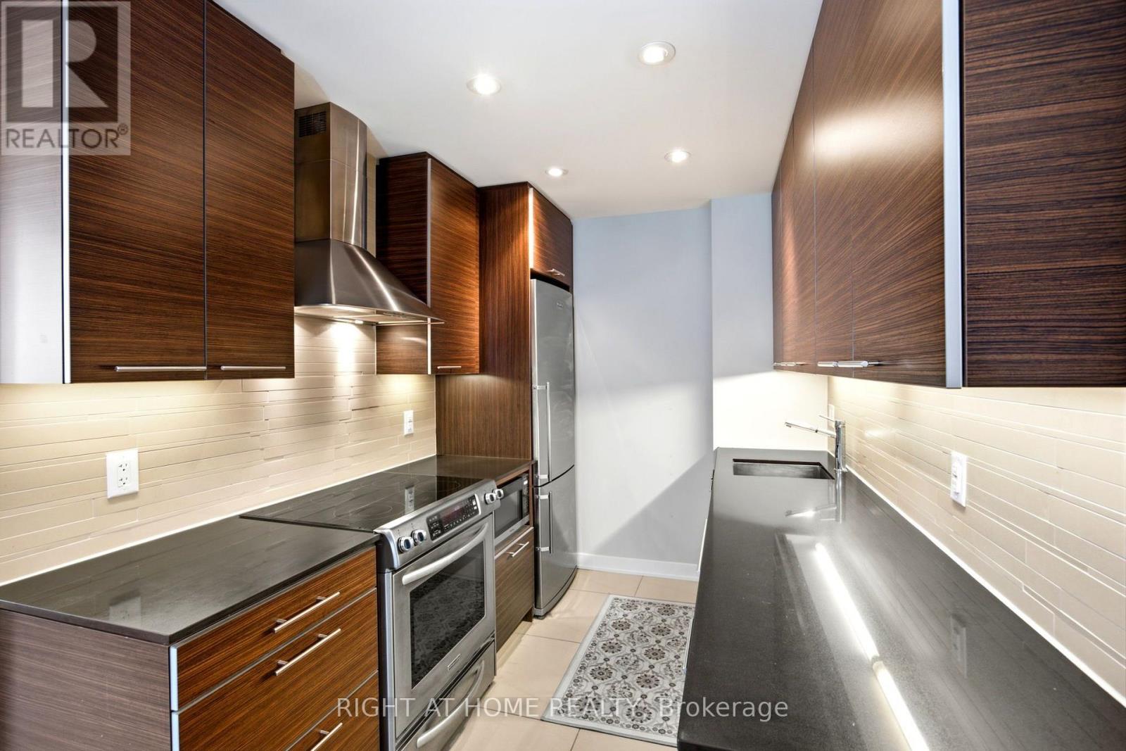 #1801 1 MARKET STREET - Image 17