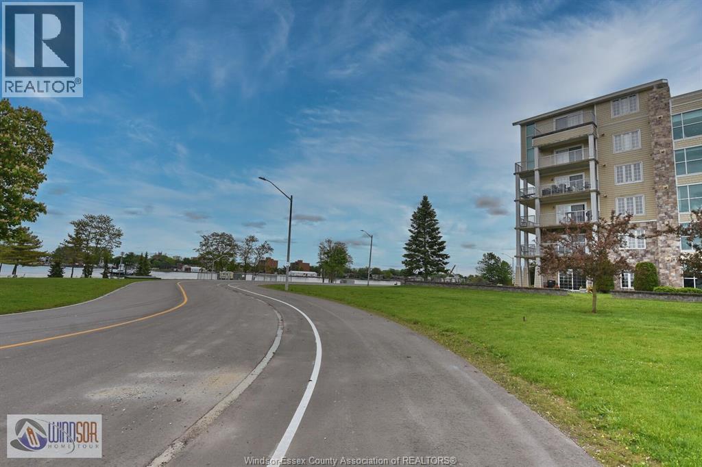 #305 34 BOBLO ISLAND - Image 3