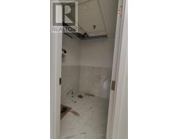 312 - 9011 Leslie Street, Richmond Hill, ON L4B3B6 Photo 11