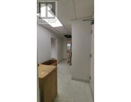312 - 9011 Leslie Street, Richmond Hill, ON L4B3B6 Photo 12