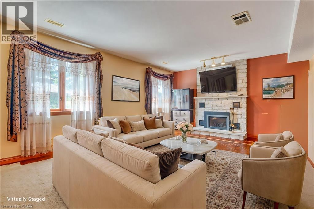 23 SUSAN Drive - Image 27