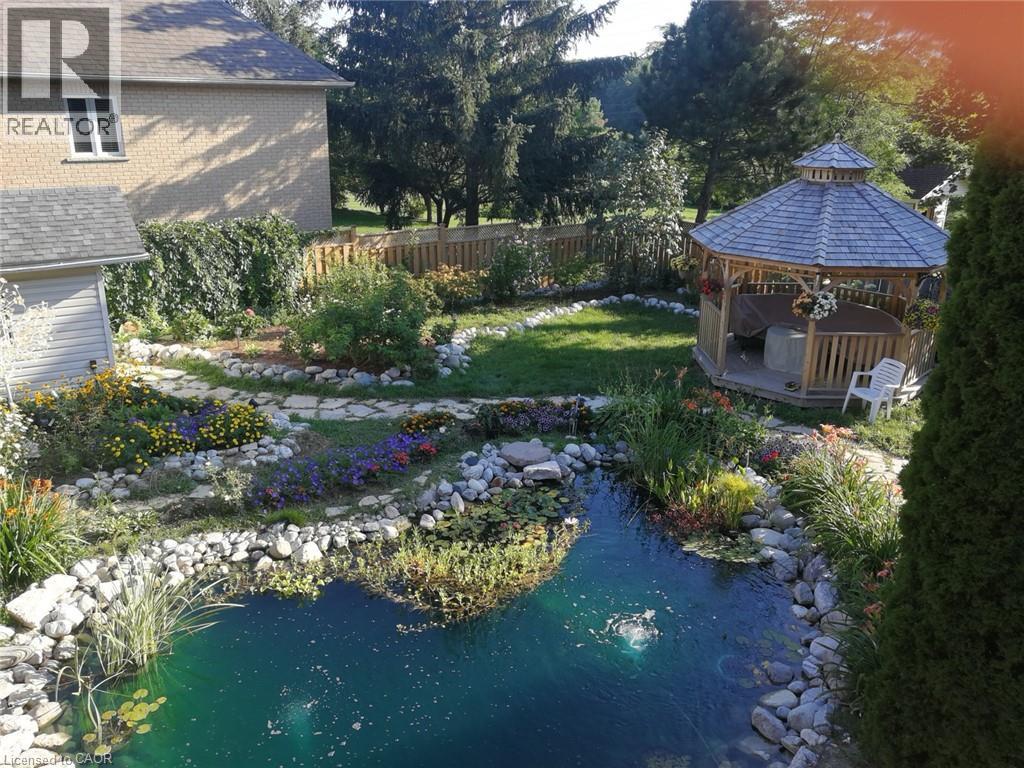 23 SUSAN Drive - Image 31