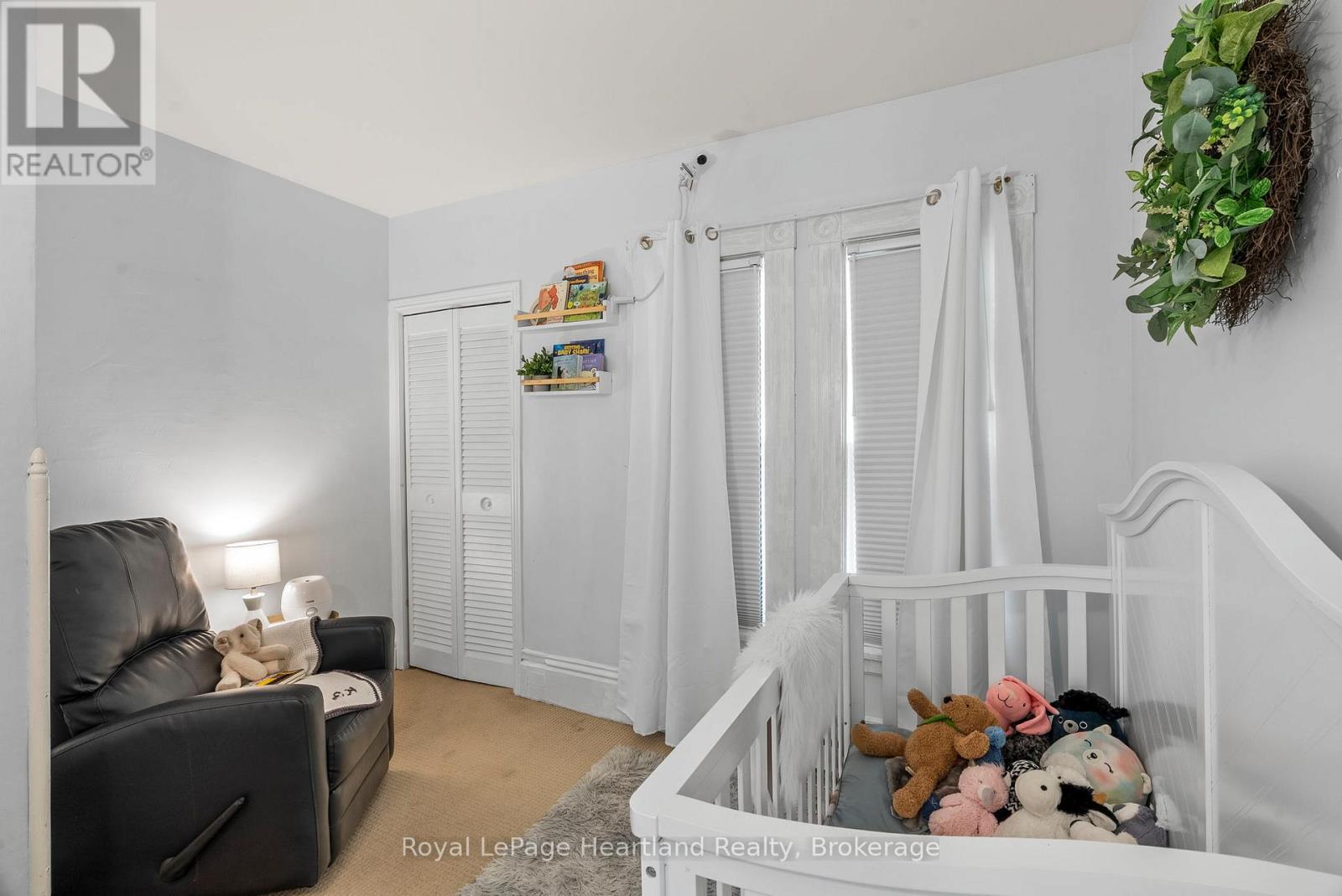 1047 GIBSON STREET - Image 31