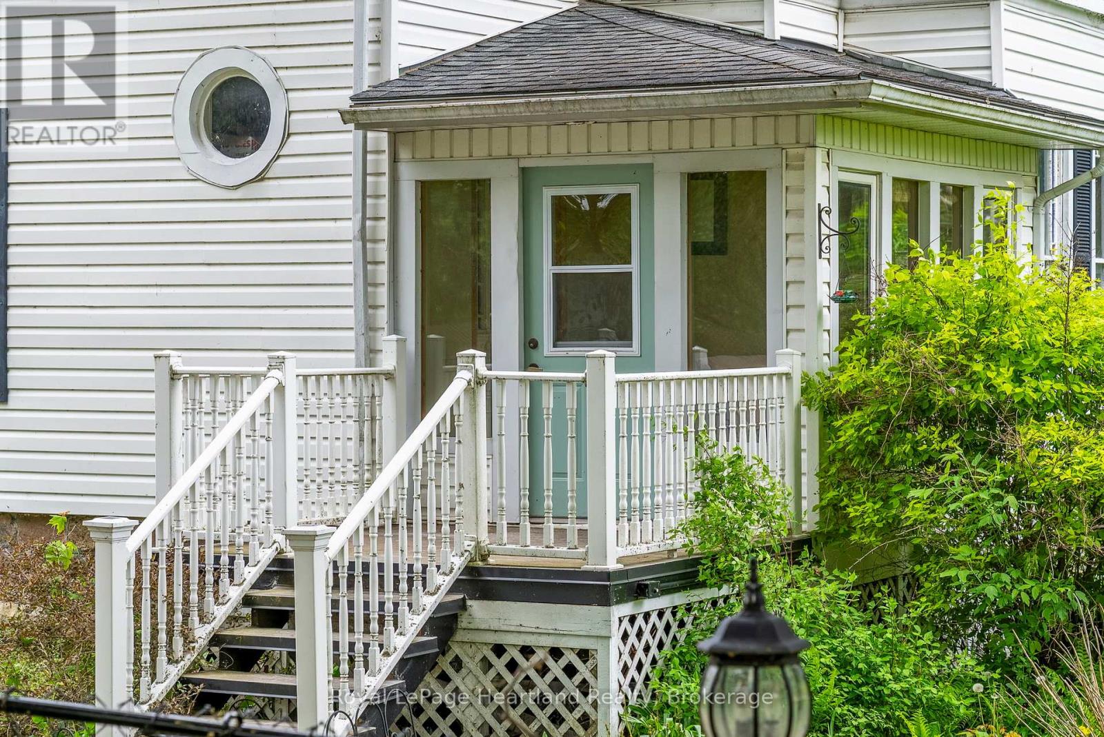 1047 GIBSON STREET - Image 44
