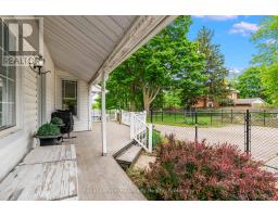 Primary Bedroom - 1047 Gibson Street, Howick, ON N0G2X0 Photo 6