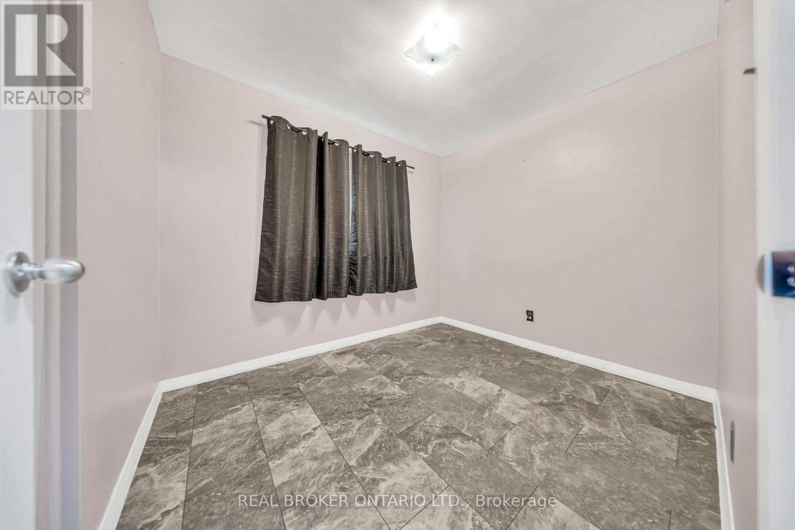 67 ROSEFORD TERRACE - 18