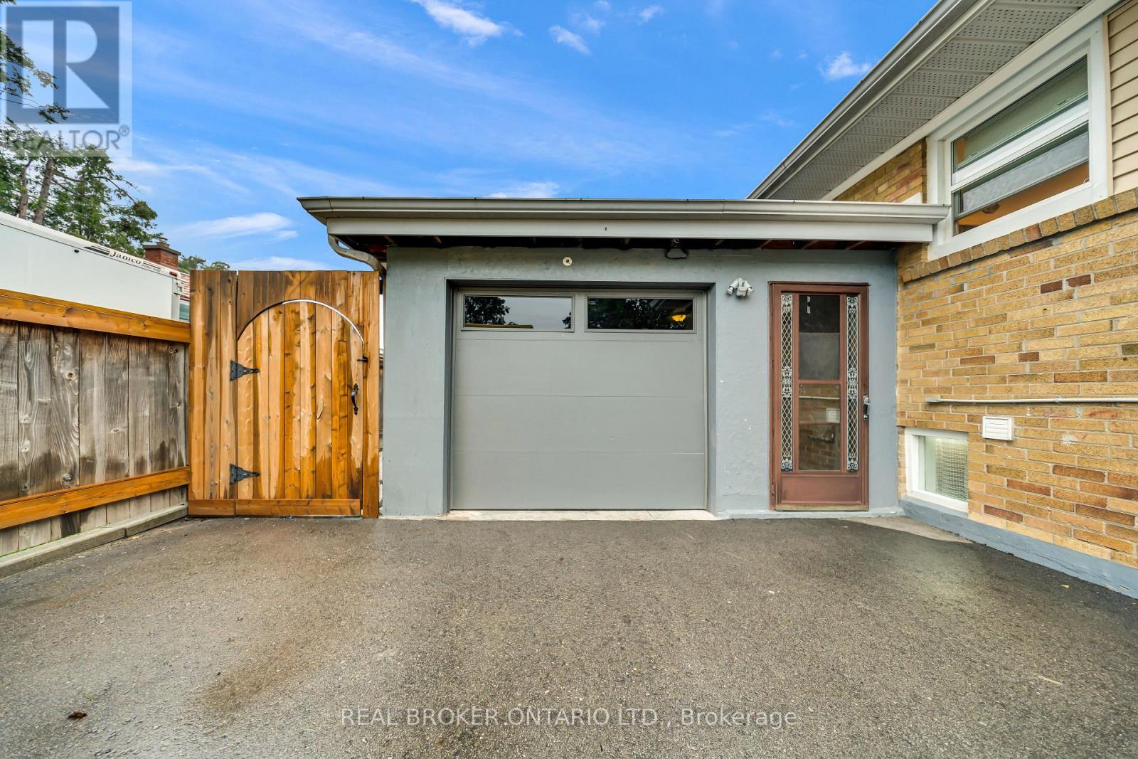 67 ROSEFORD TERRACE - Image 32