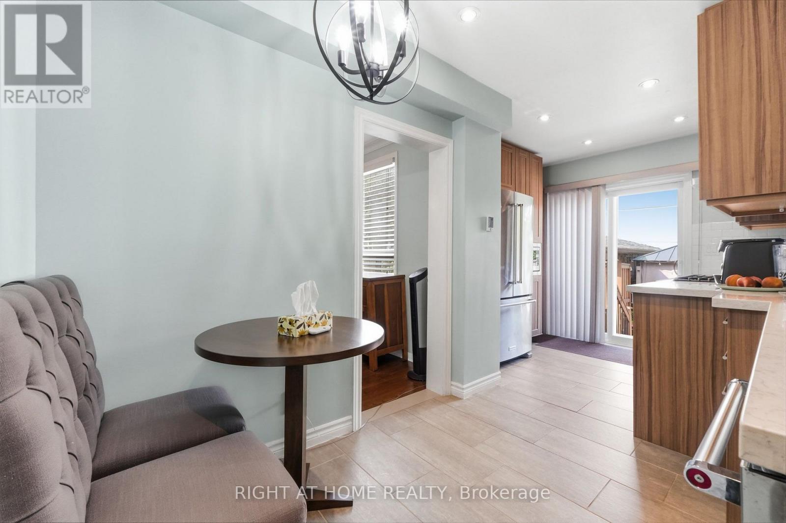 16 GREENDALE AVENUE - 11