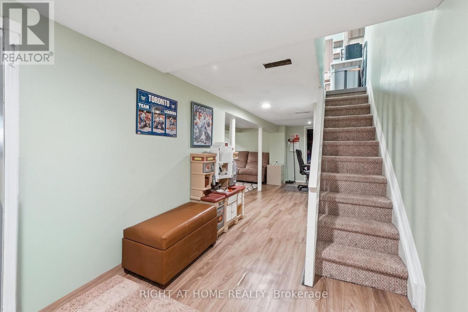 16 GREENDALE AVENUE - Image 28
