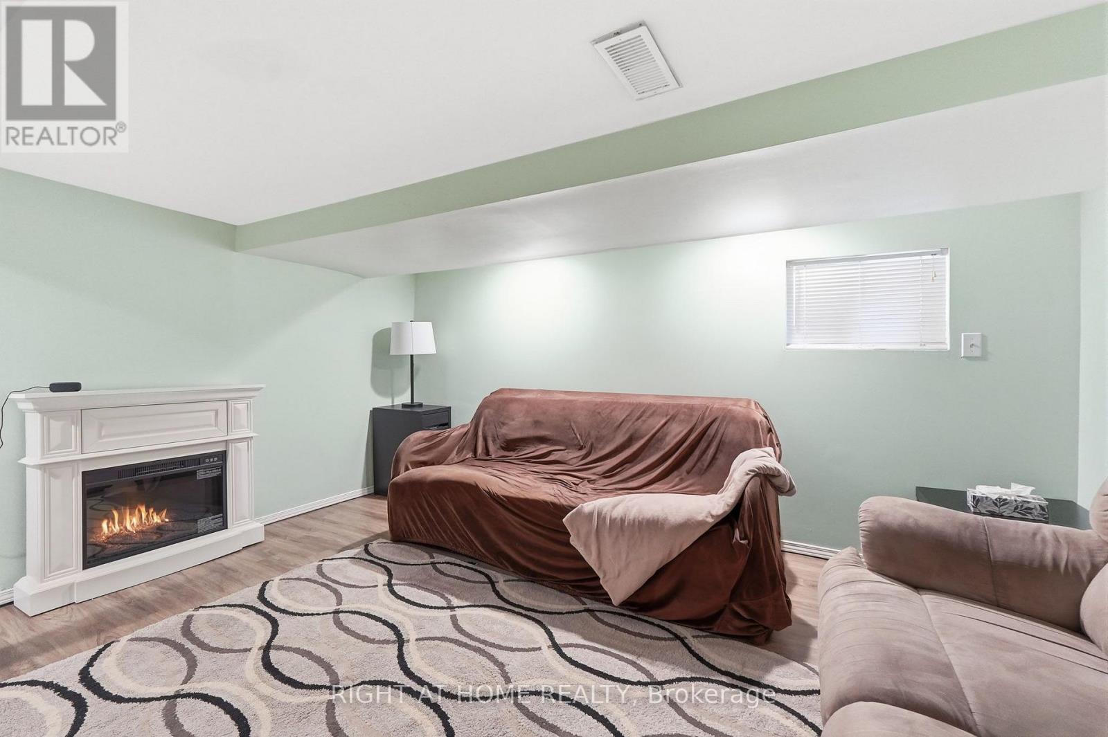 16 GREENDALE AVENUE - Image 31