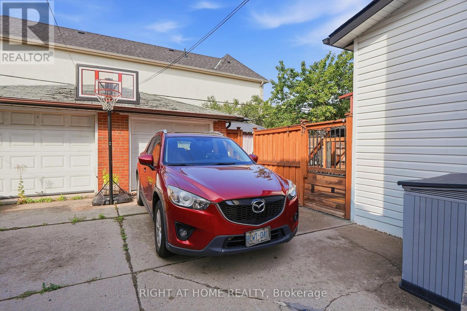 16 GREENDALE AVENUE - Image 35