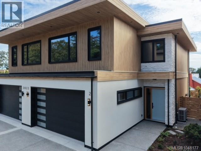 #2 3022 Cadboro Bay Rd - 7
