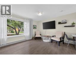 1042 Elmwood Drive, photo 20