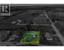1042 Elmwood Drive, photo 3