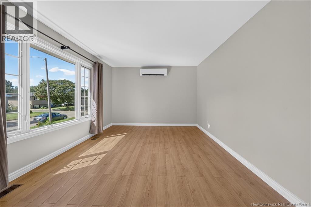 22 Pembroke Crescent - 11