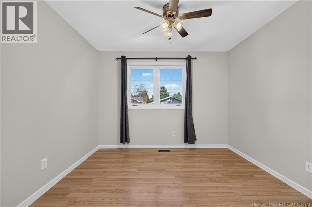 22 Pembroke Crescent - 24