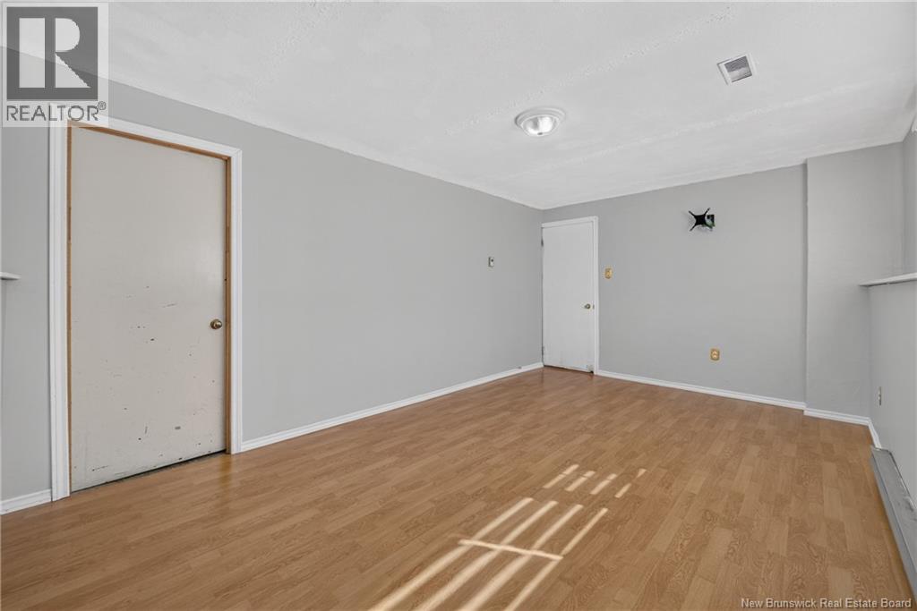 22 Pembroke Crescent - Image 40