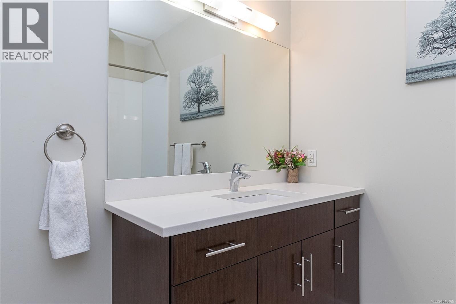 7 2321 Island View Road, Central Saanich
