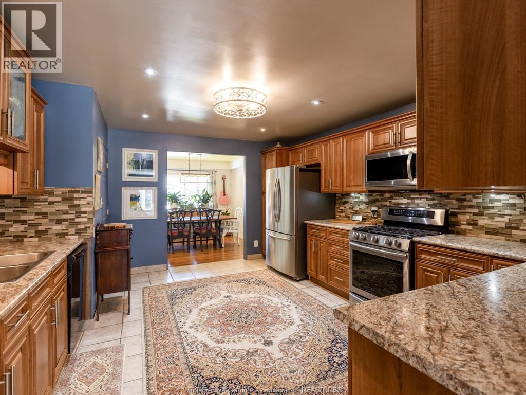 576 RICHMOND STREET - Image 20