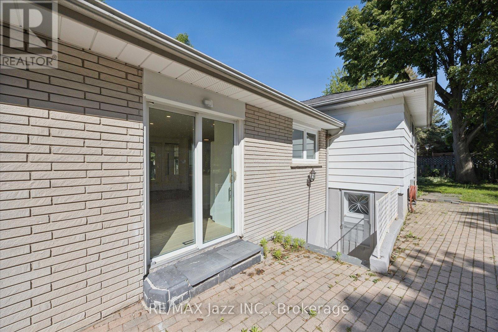 243 ACADIA DRIVE - Image 15