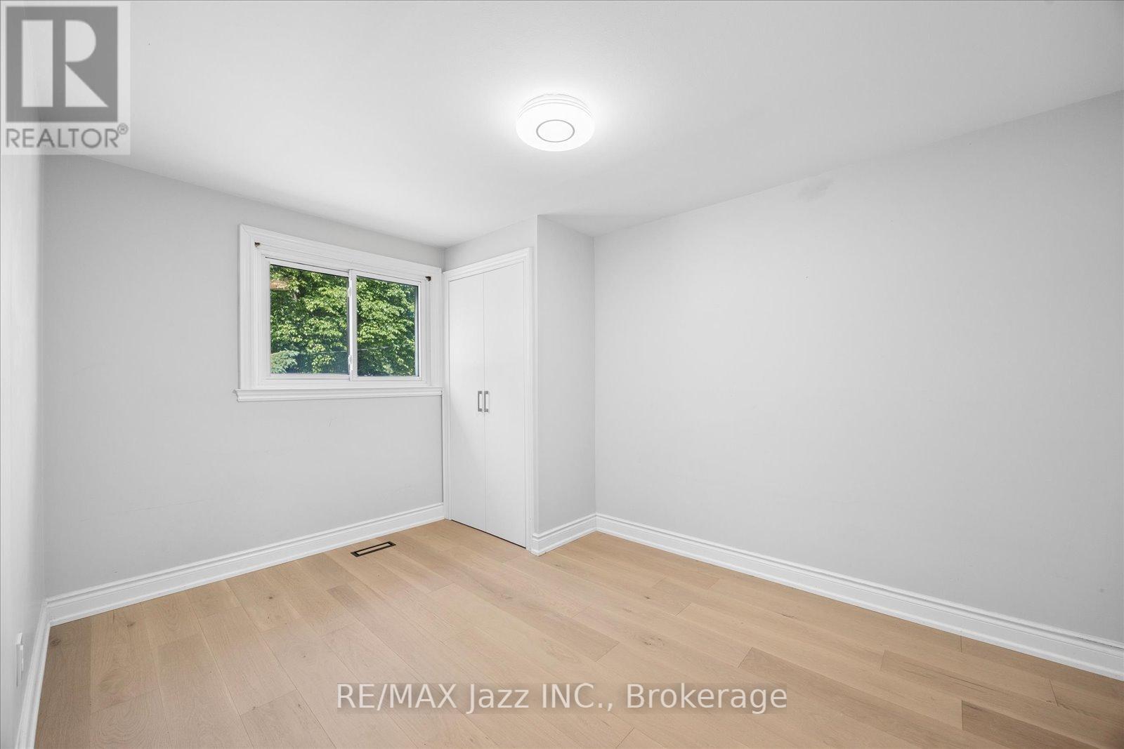 243 ACADIA DRIVE - Image 8