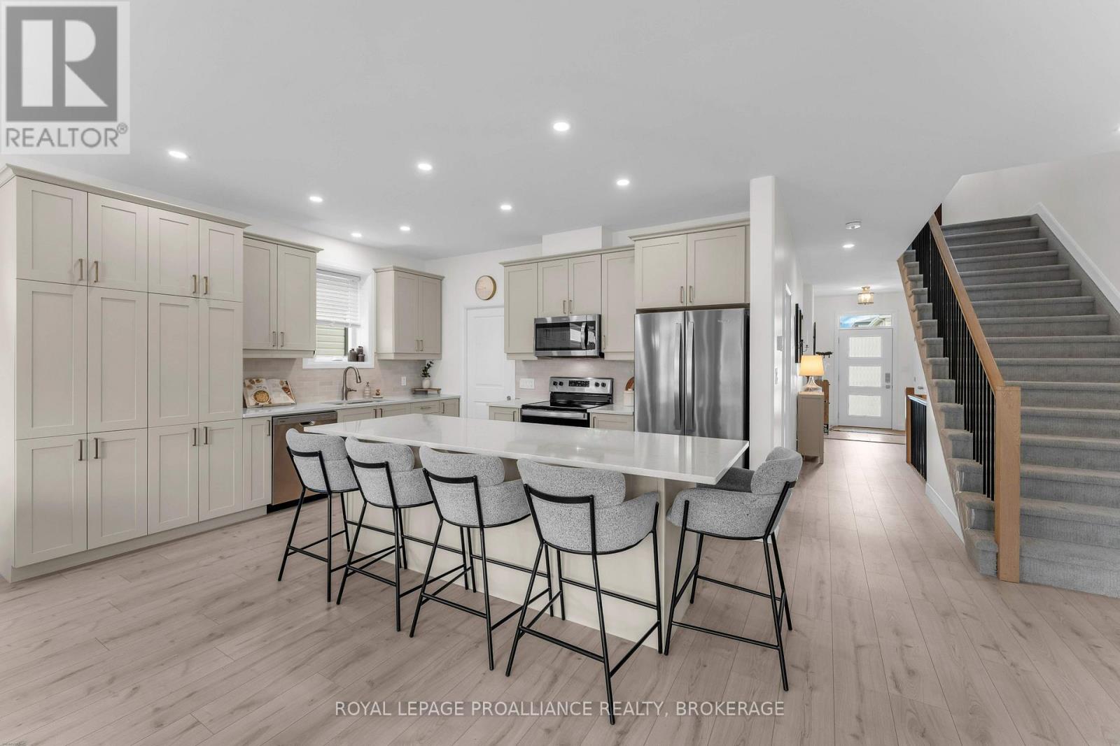 24 WALDEN POND DRIVE - 10