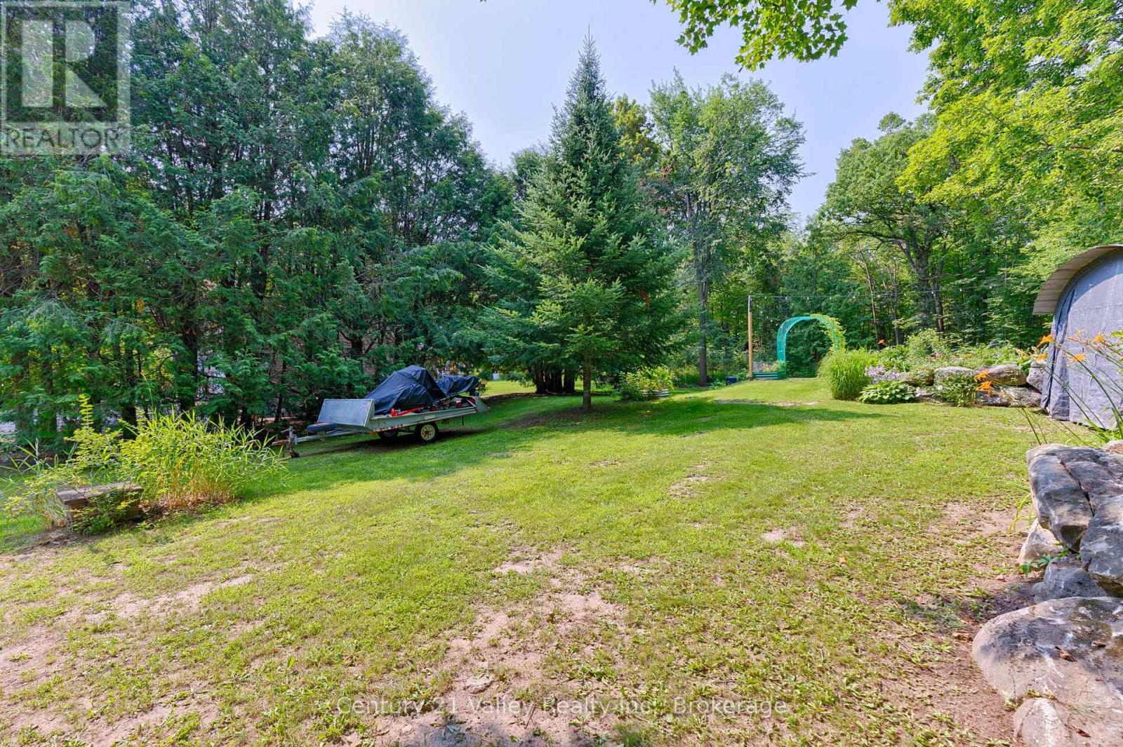 1514 WHITTON ROAD - 34