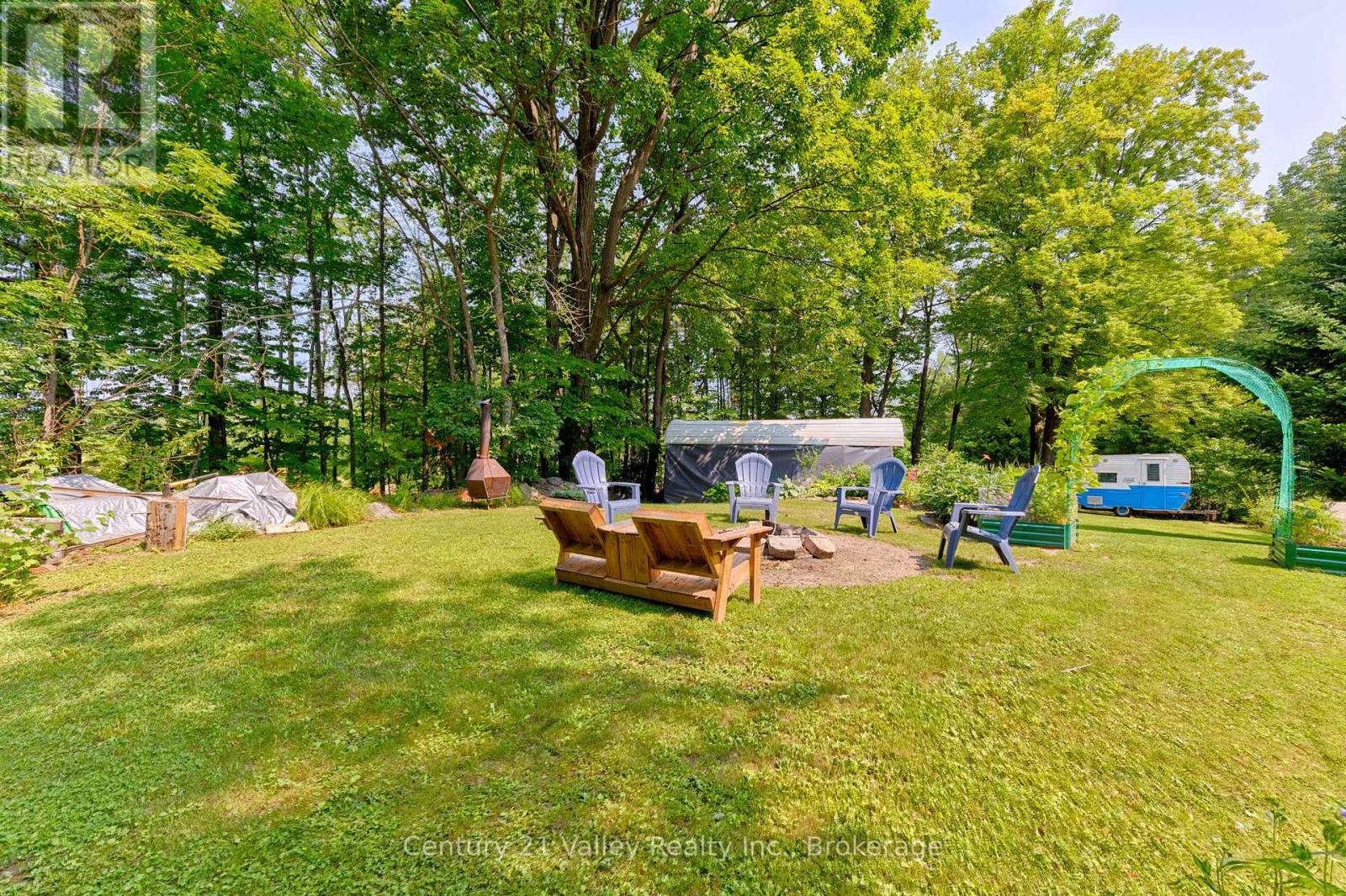 1514 WHITTON ROAD - 36