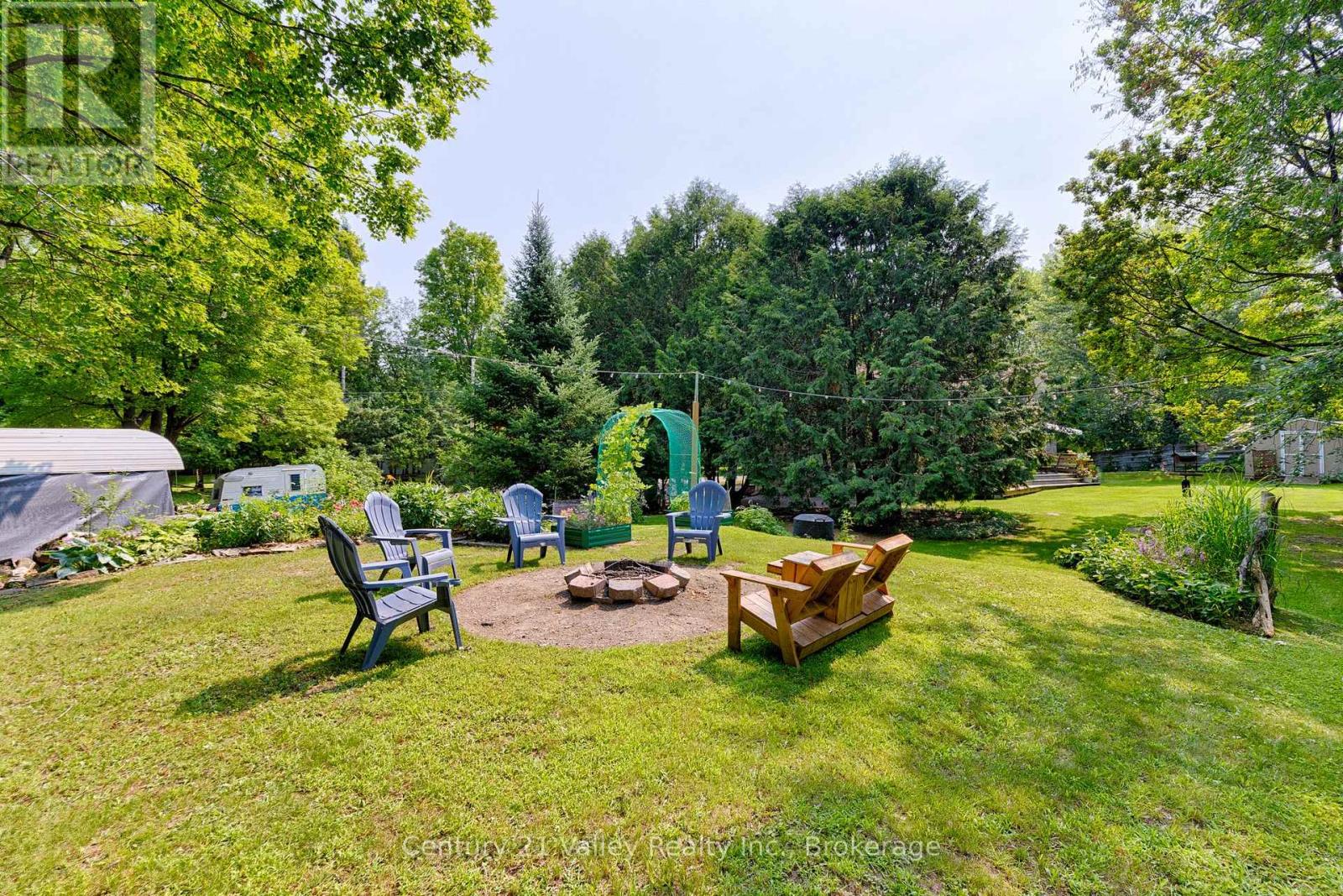 1514 WHITTON ROAD - 37