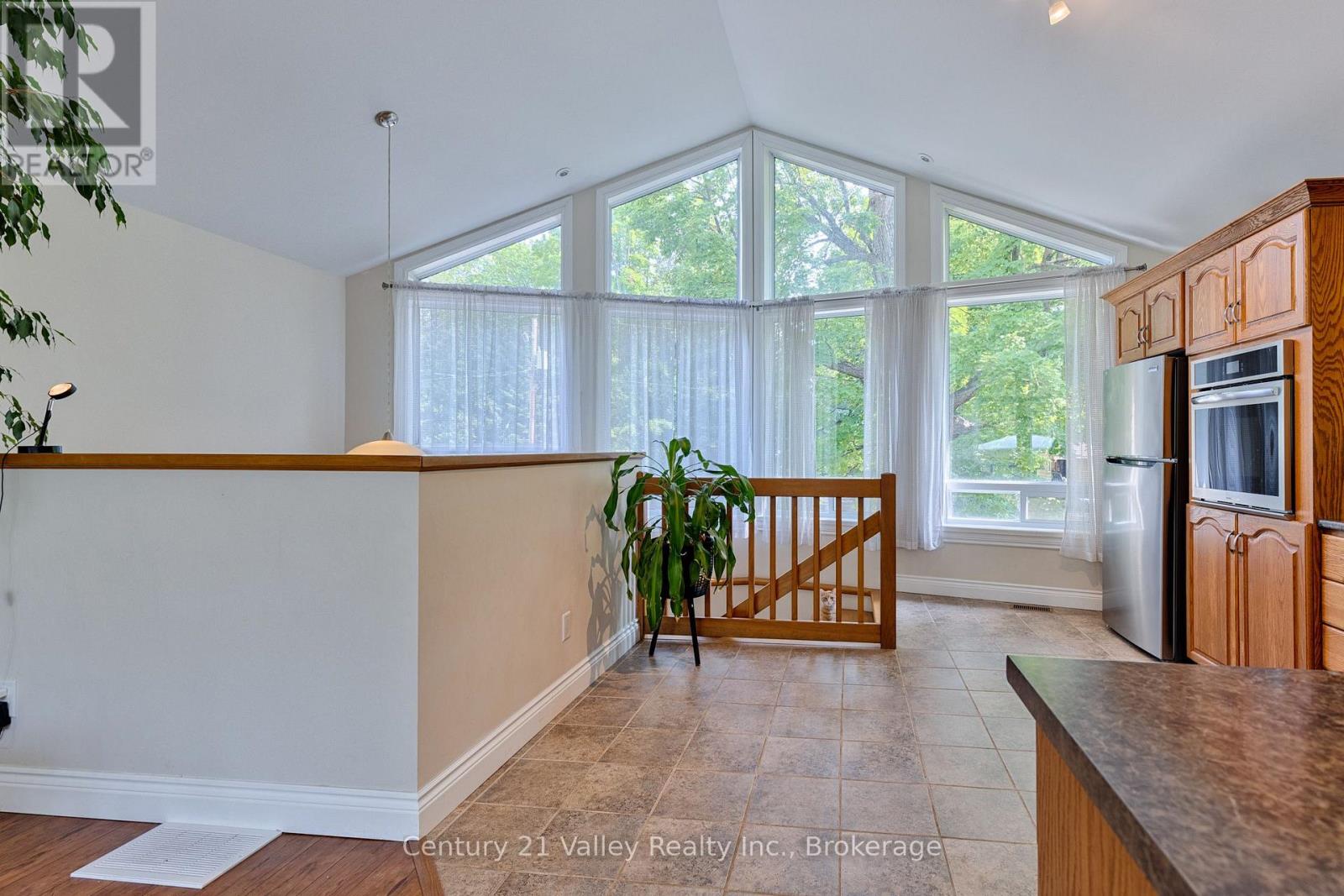 1514 WHITTON ROAD - Image 9