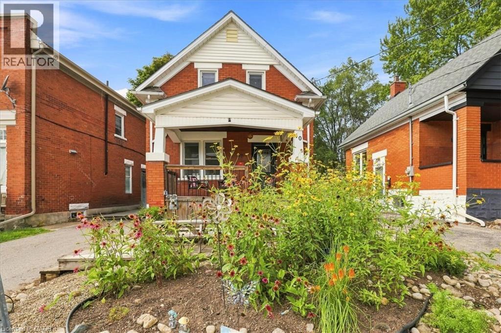 40 GUELPH Street — photo 2