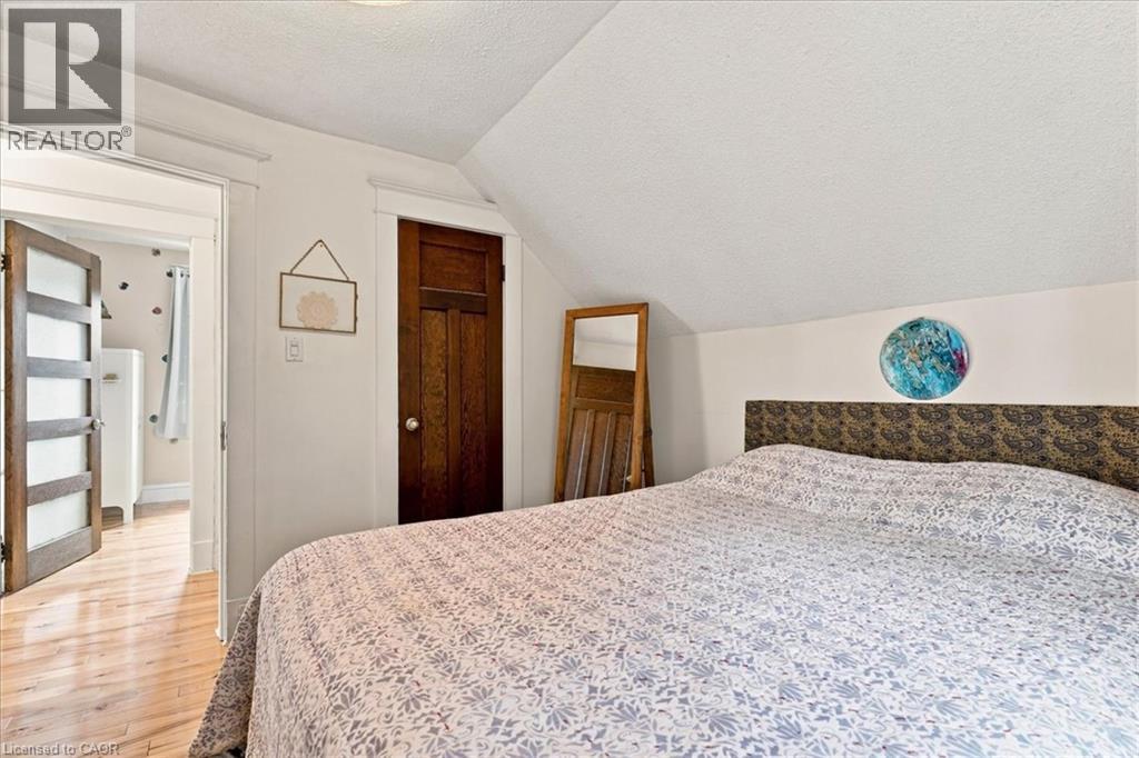 40 GUELPH Street - Image 22